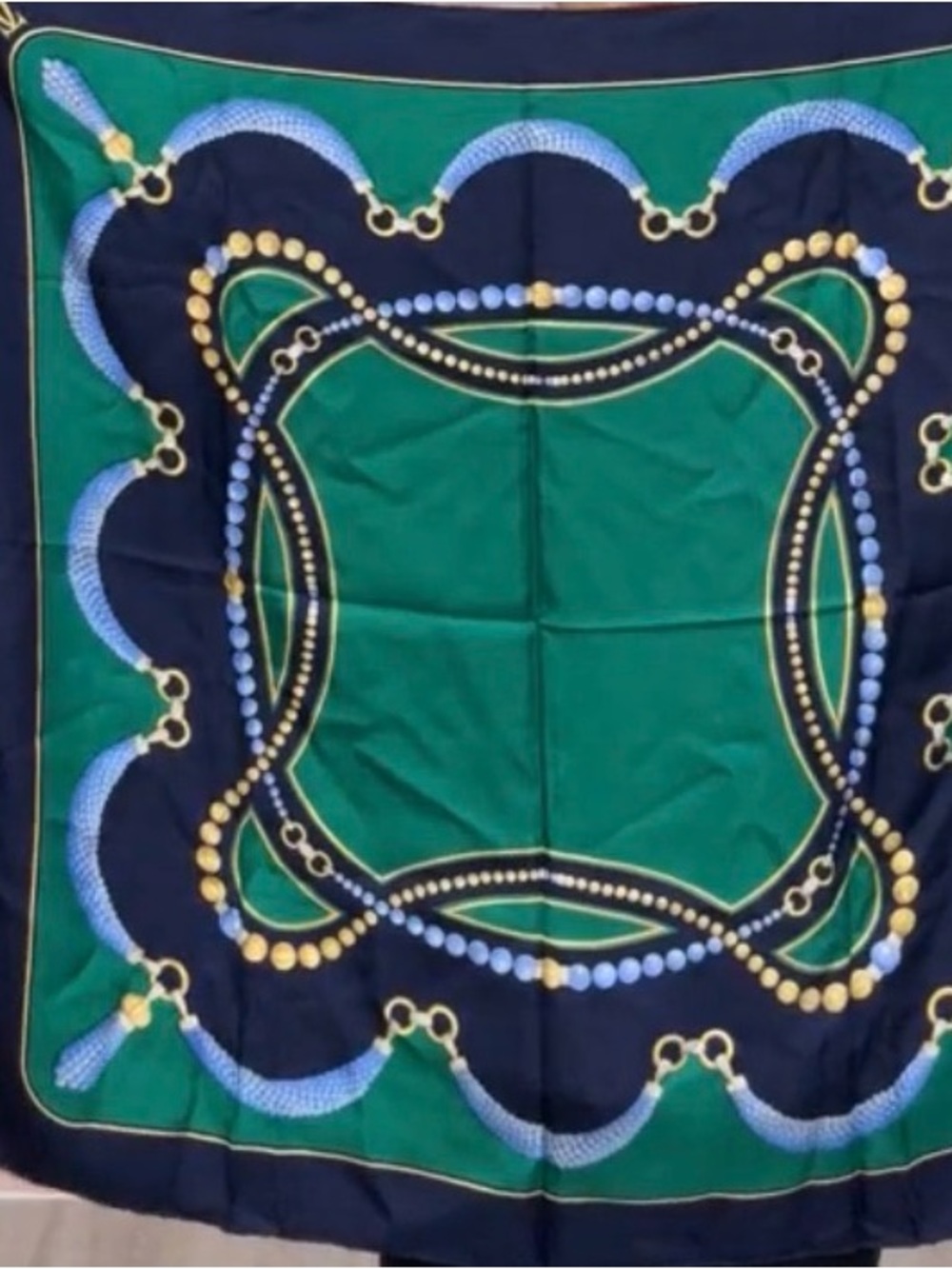 Cartier “Must de Cartier Paris "Collier de 100% silk scarf Beautiful color way